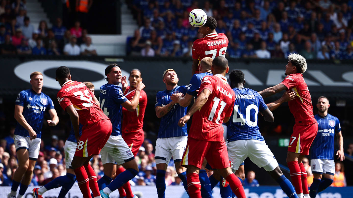 Arne Slot, Jarell Quansah’ın Ipswich’teki devre arası oyundan çıkarılma nedenini açıkladı.