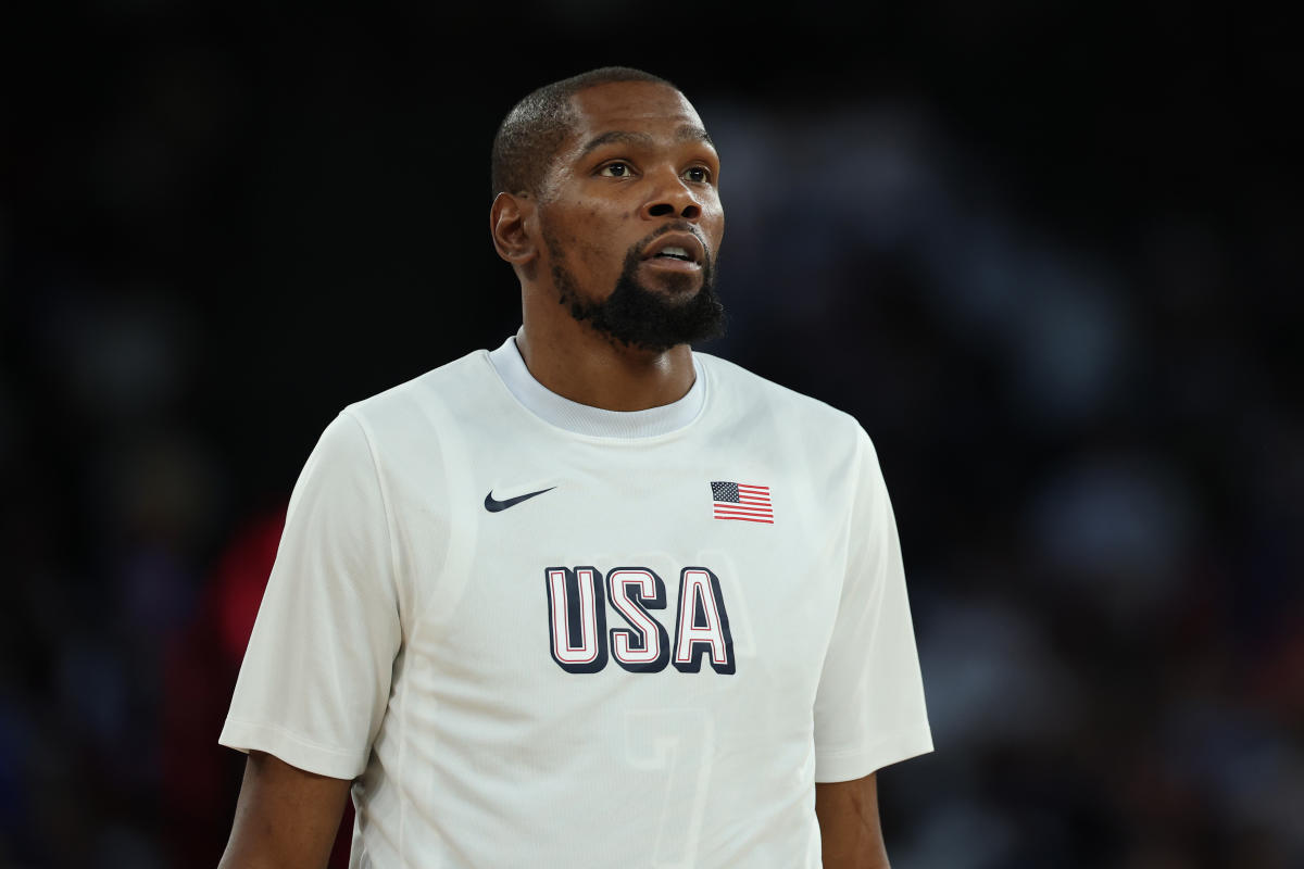 Kevin Durant, son yatırımında güçlü Fransız kulübü Paris Saint-Germain’in azınlık ortağı oldu.